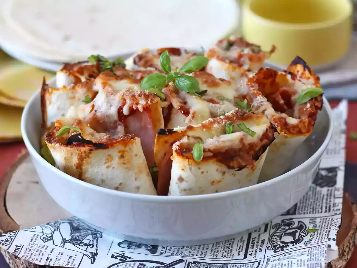 Hvad kan man lave med tortillas? En gourmetret til deling med pizzasmag! - foto 5