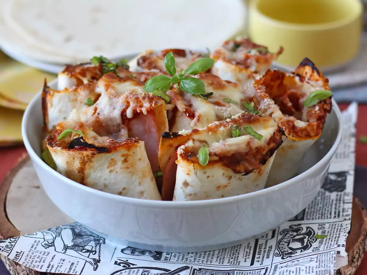 Hvad kan man lave med tortillas? Lækre pizzaruller til deling! - foto 5