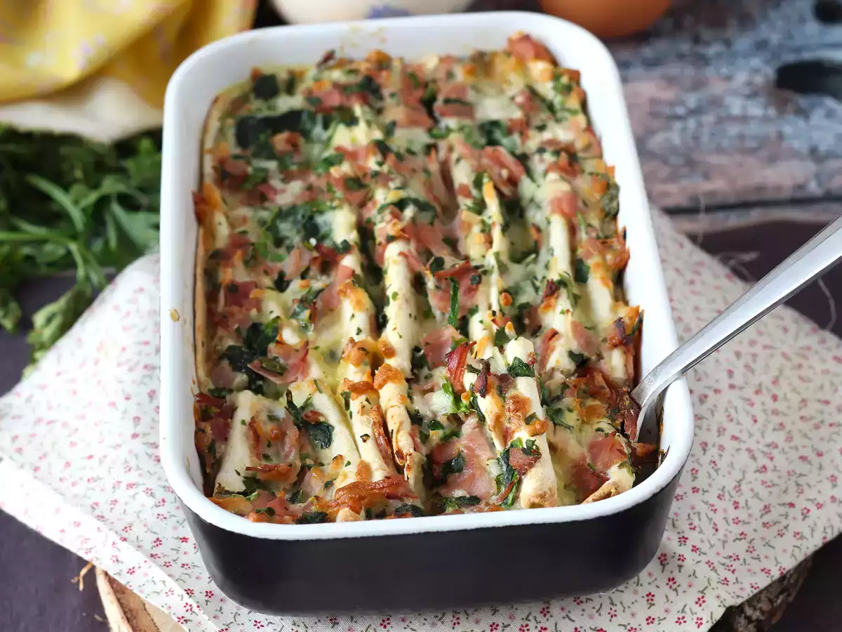 Hvad kan man lave med tortillas? Skinke-, spinat- og mozzarellagratin i crinkle cake-stil - foto 8