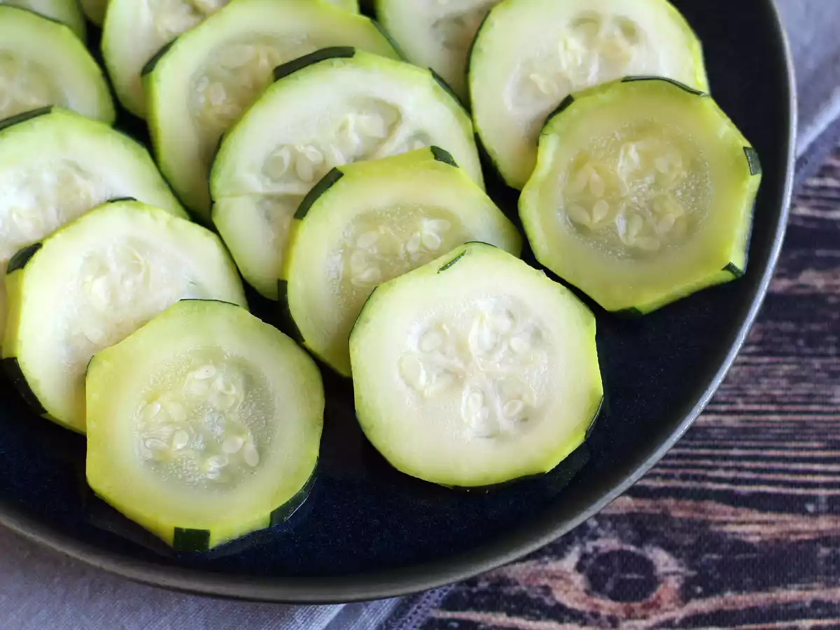 Hvordan damper jeg courgetter? - foto 3