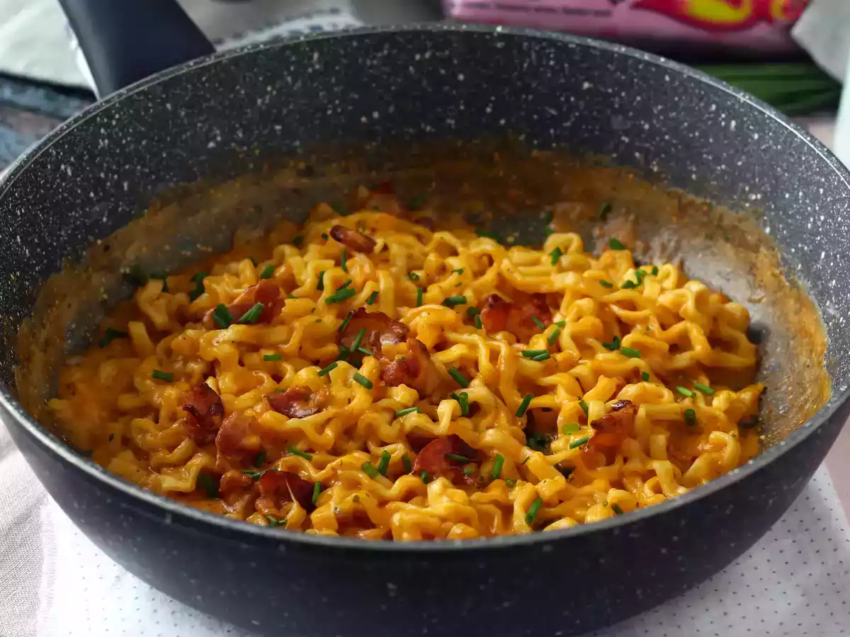 Hvordan laver man Buldak-nudler med carbonara-smag? Den bedste opskrift! - foto 5