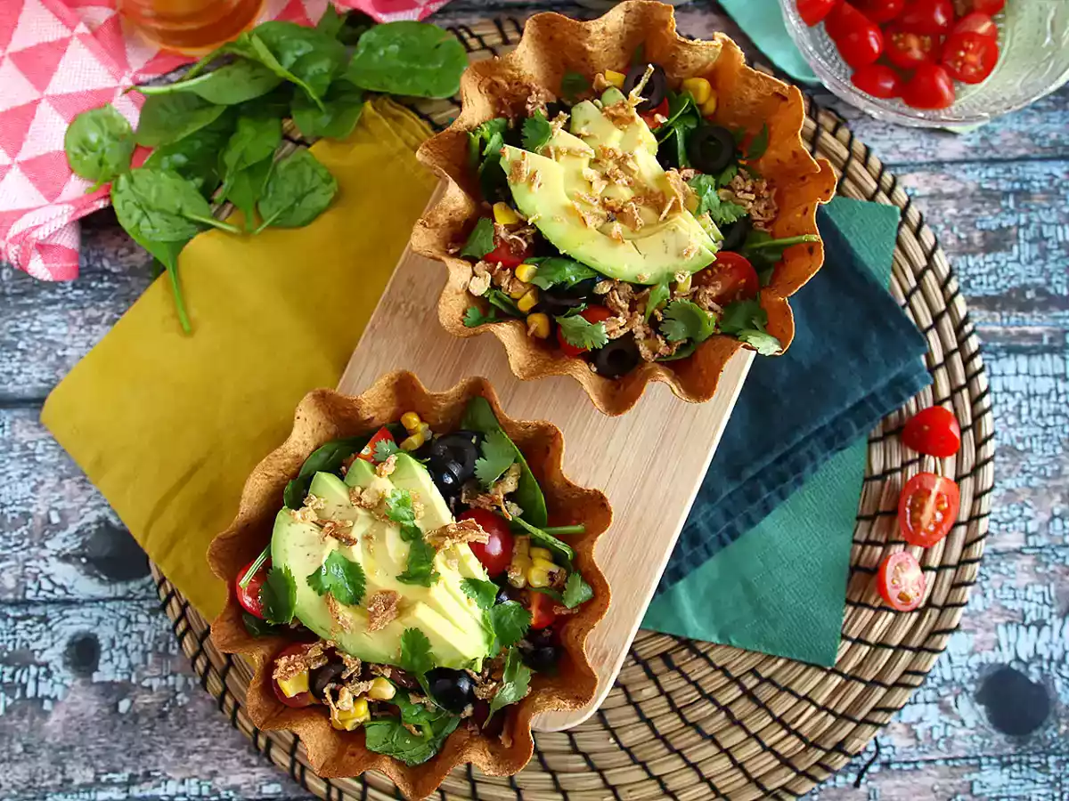 Hvordan laver man tortillaskåle? Den nemme salat uden opvask! - foto 2