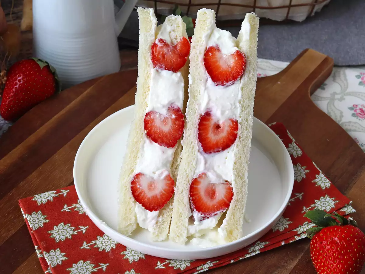 Ichigo sando, den japanske jordbærsandwich! - foto 4