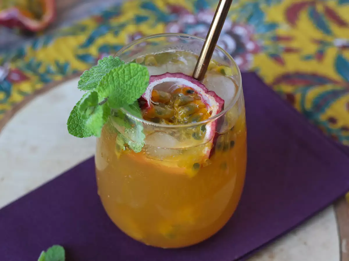 Iste med passionsfrugt – den perfekte sommerdrik!