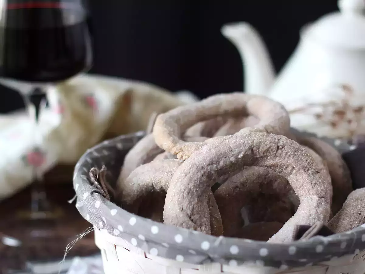 Italienske vinkranse med rødvin – bedstemors opskrift, alle bør kende!