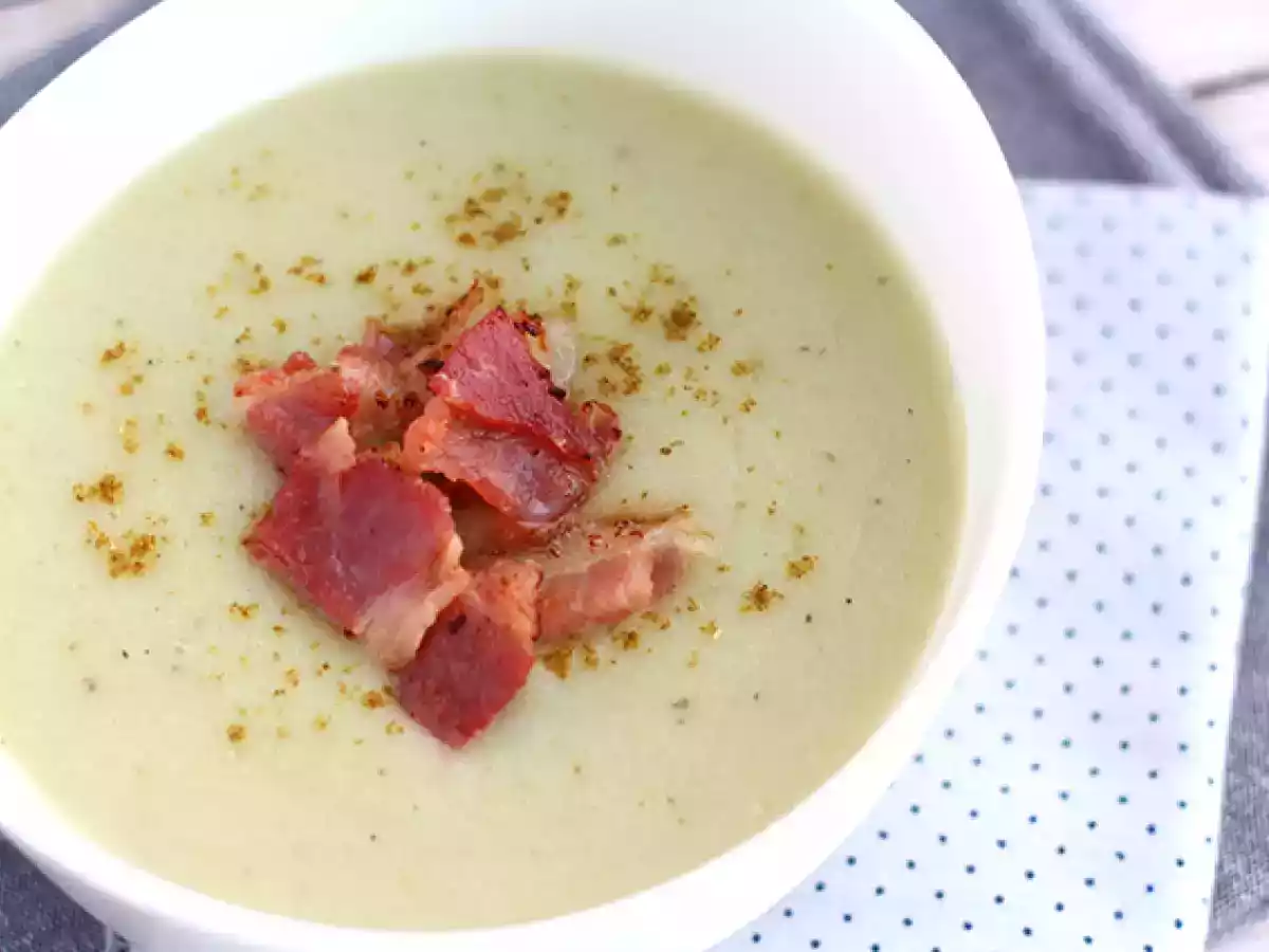 Jordskokke-, kartoffel- og baconsuppe - foto 3