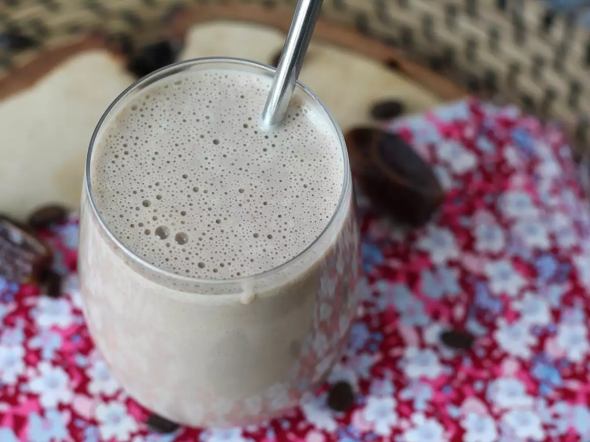 Kaffe- og dadelsmoothie, der vækker dig! - foto 2