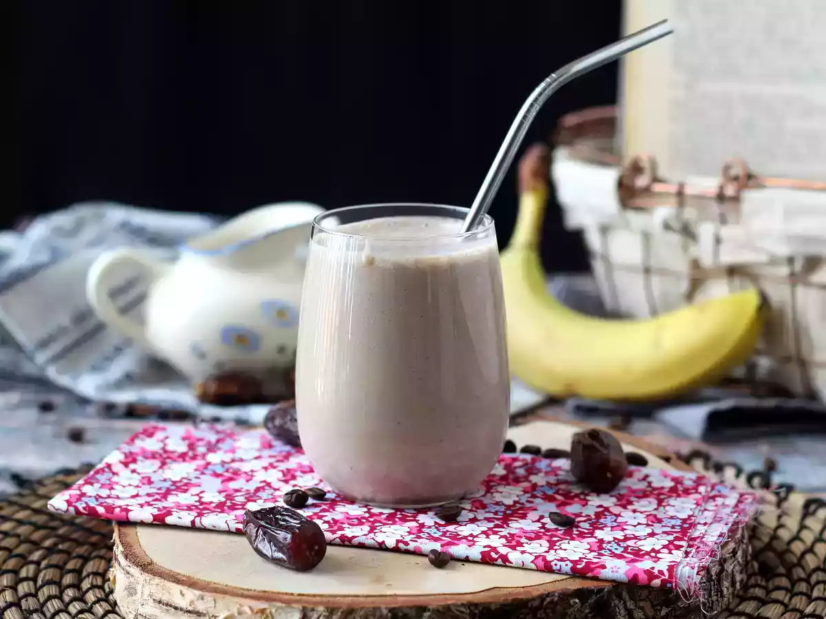 Kaffe og dadelsmoothie til at vække dig! - foto 3