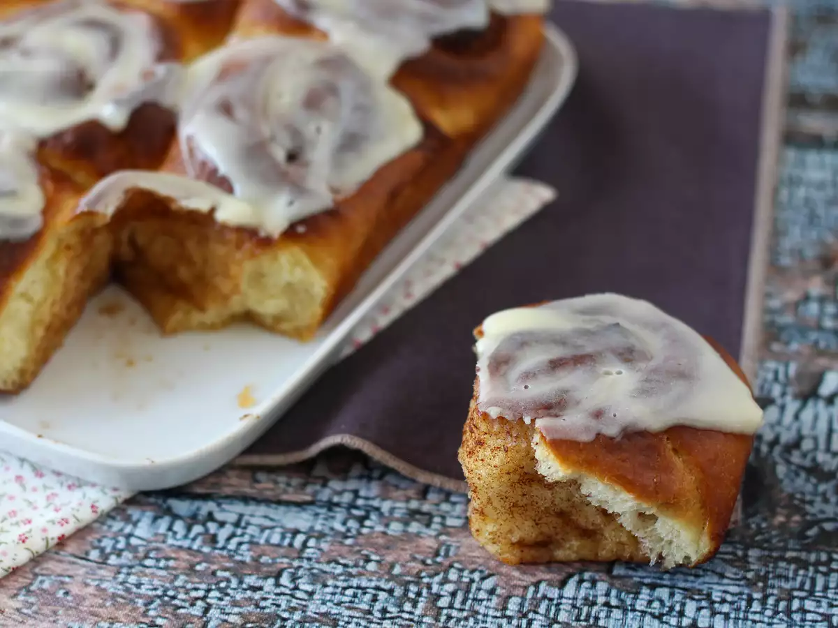 Kanelsnegle – brioche med kanel og vaniljeglasur - foto 4
