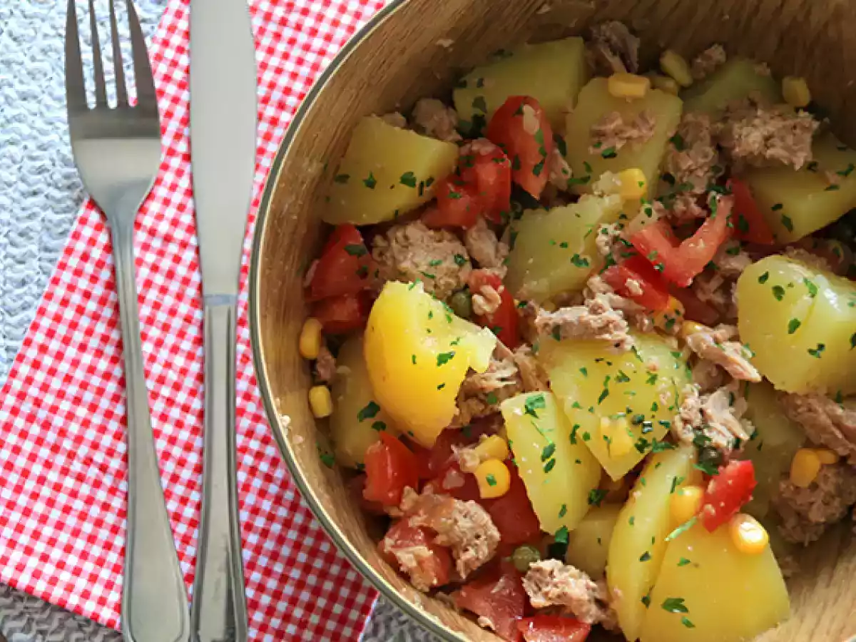 Kartoffel-, tun- og tomatsalat - foto 3