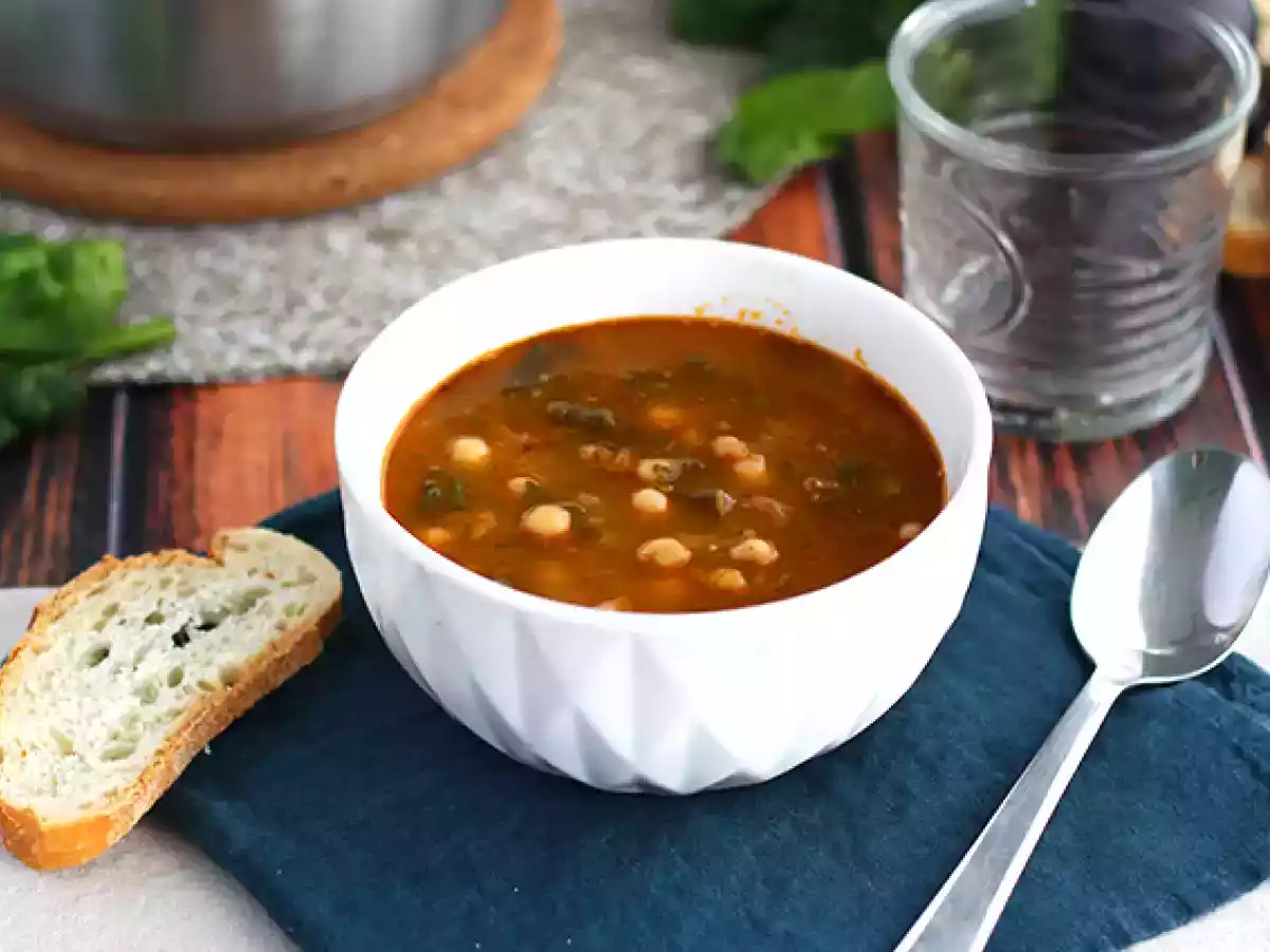 Kikærtesuppe med spinat