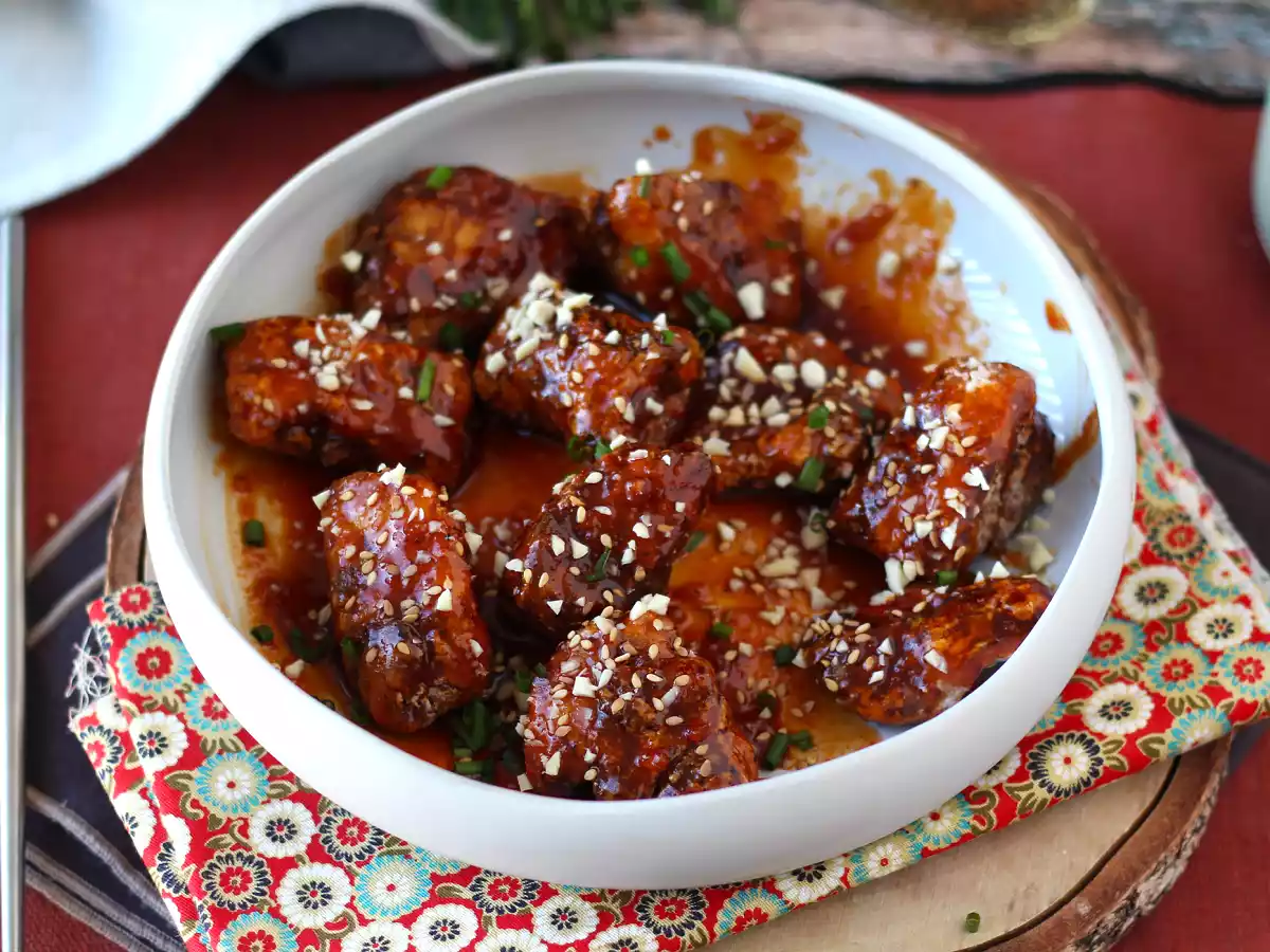 Koreansk stegt kylling med krydret gochujang-sauce - Dakgangjeong - foto 3