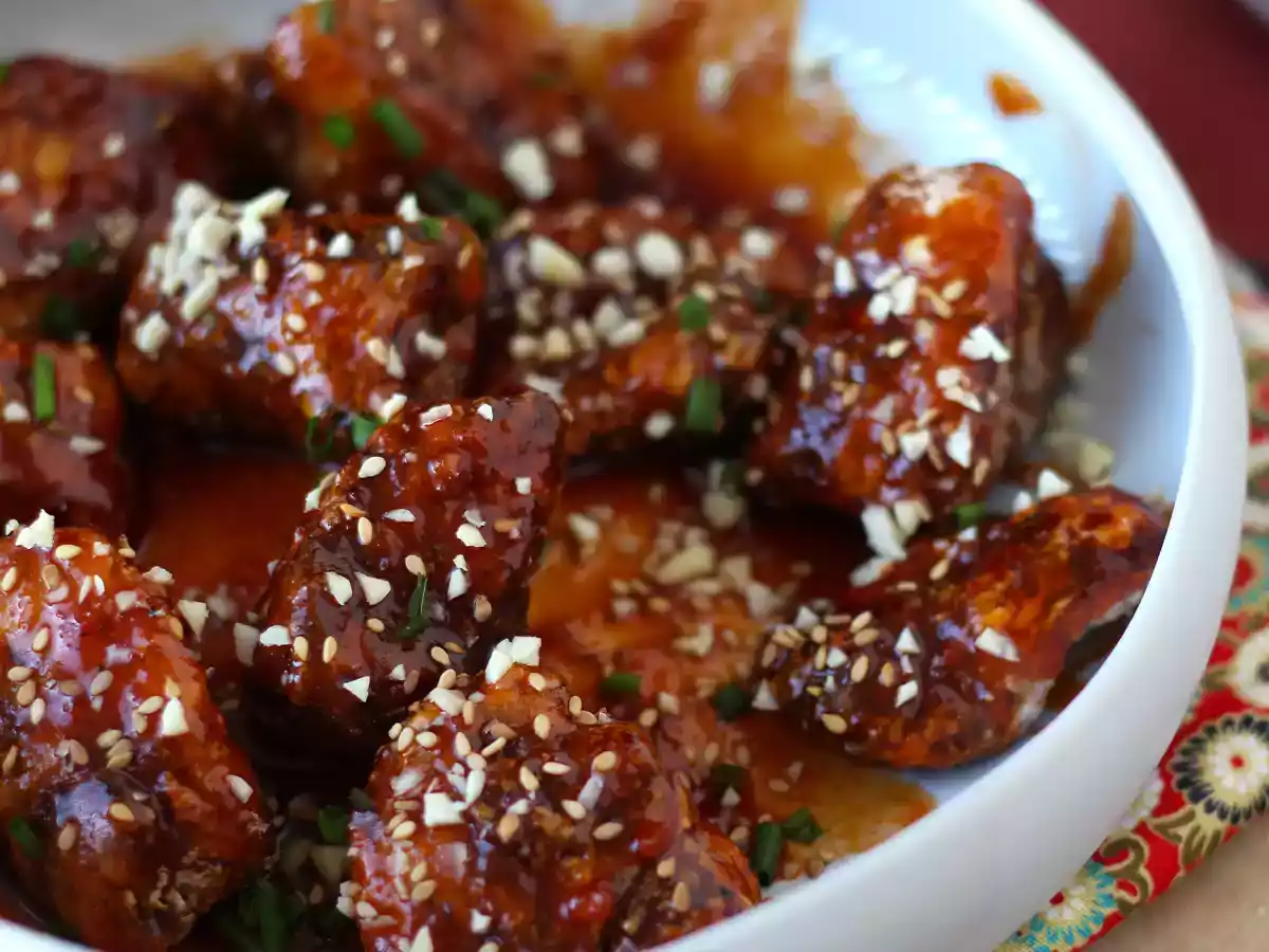 Koreansk stegt kylling med krydret gochujang-sauce - Dakgangjeong - foto 4