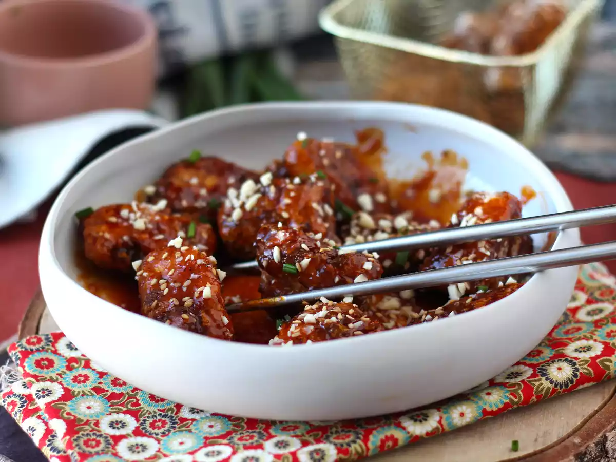 Koreansk stegt kylling med krydret gochujang-sauce - Dakgangjeong - foto 5