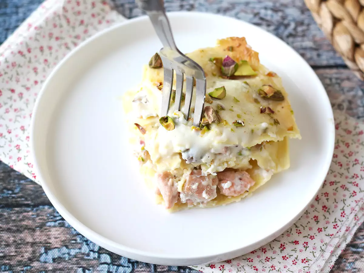 Lakselasagne med burrata og cremede, sprøde pistacienødder - foto 6