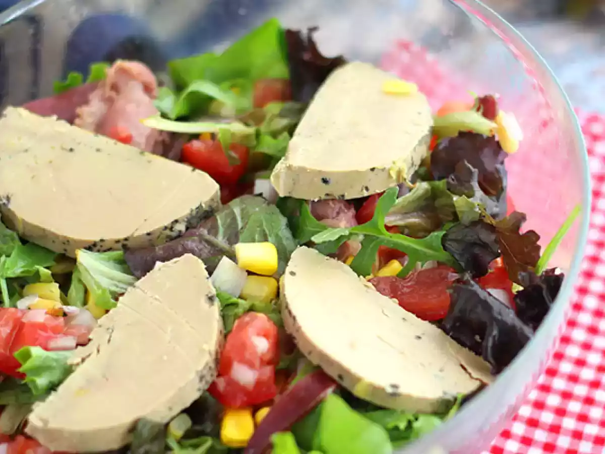 Landaise-salat med foie gras (Perigord-salat) - foto 2
