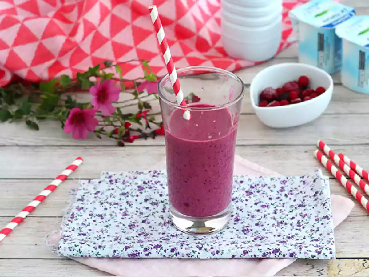 Lassi med rød frugt - foto 3