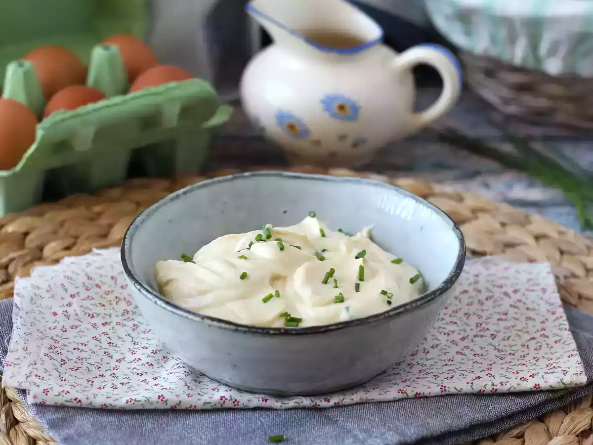 Let mayonnaise med hårdkogte æg og uden olie! Perfekt, når du ikke kan spise rå æg! - foto 2