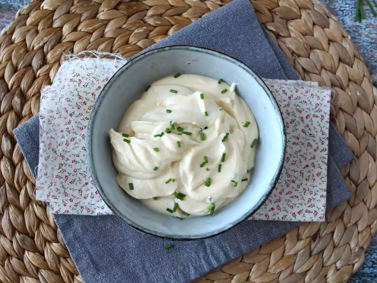 Let mayonnaise med hårdkogte æg og uden olie! Perfekt, når du ikke kan spise rå æg! - foto 4