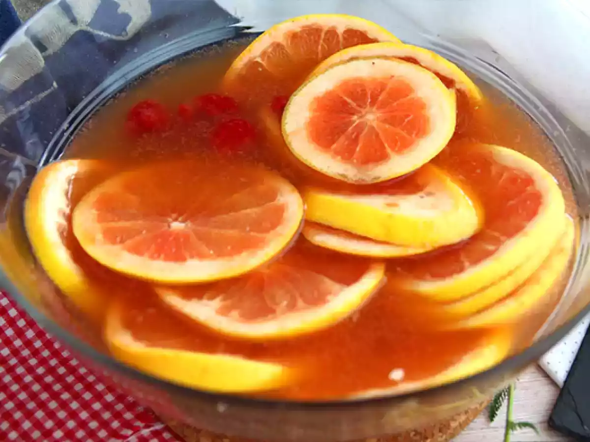Lyserød sangria med rosévin - foto 2