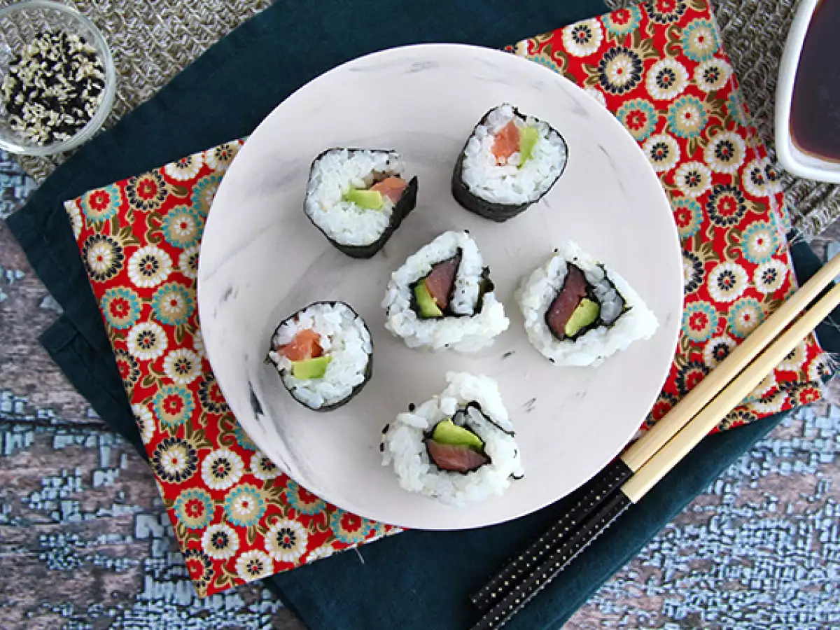 Maki med røget laks og avocado - foto 3