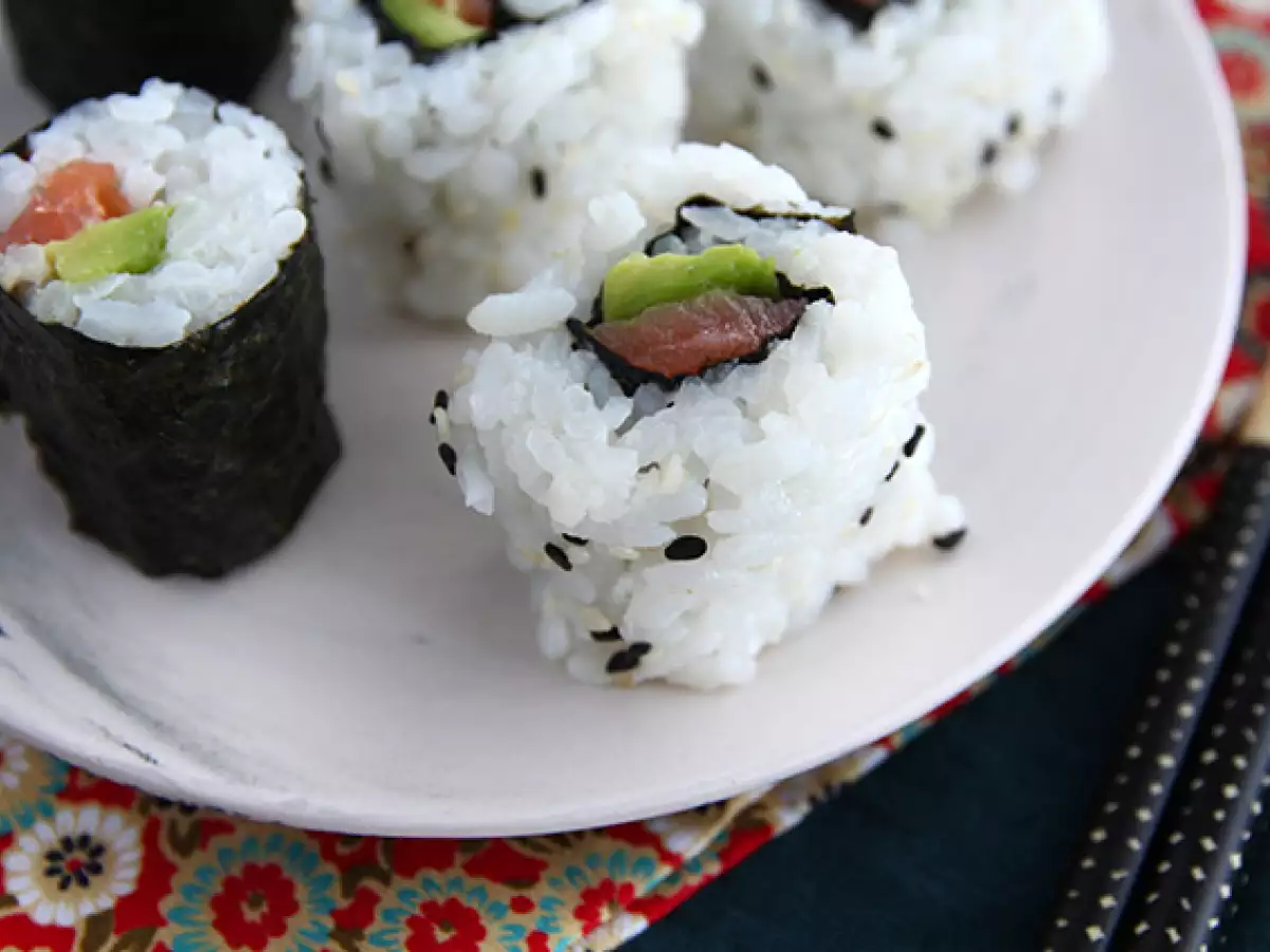 Maki med røget laks og avocado - foto 5
