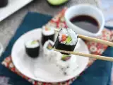 Maki med røget laks og avocado, foto 1