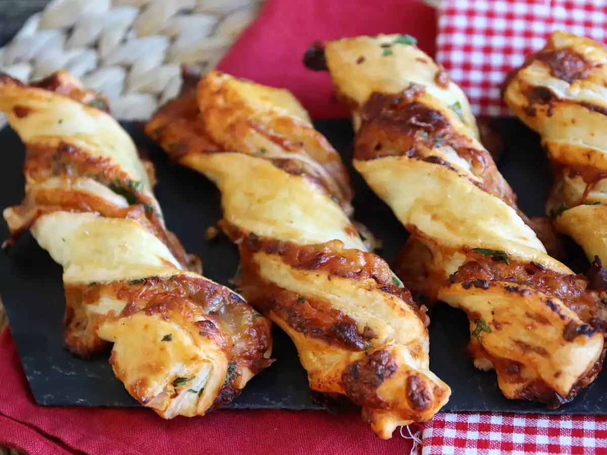 Maxi butterdejssnurrer (tomat, skinke, mozzarella, persille) - foto 2
