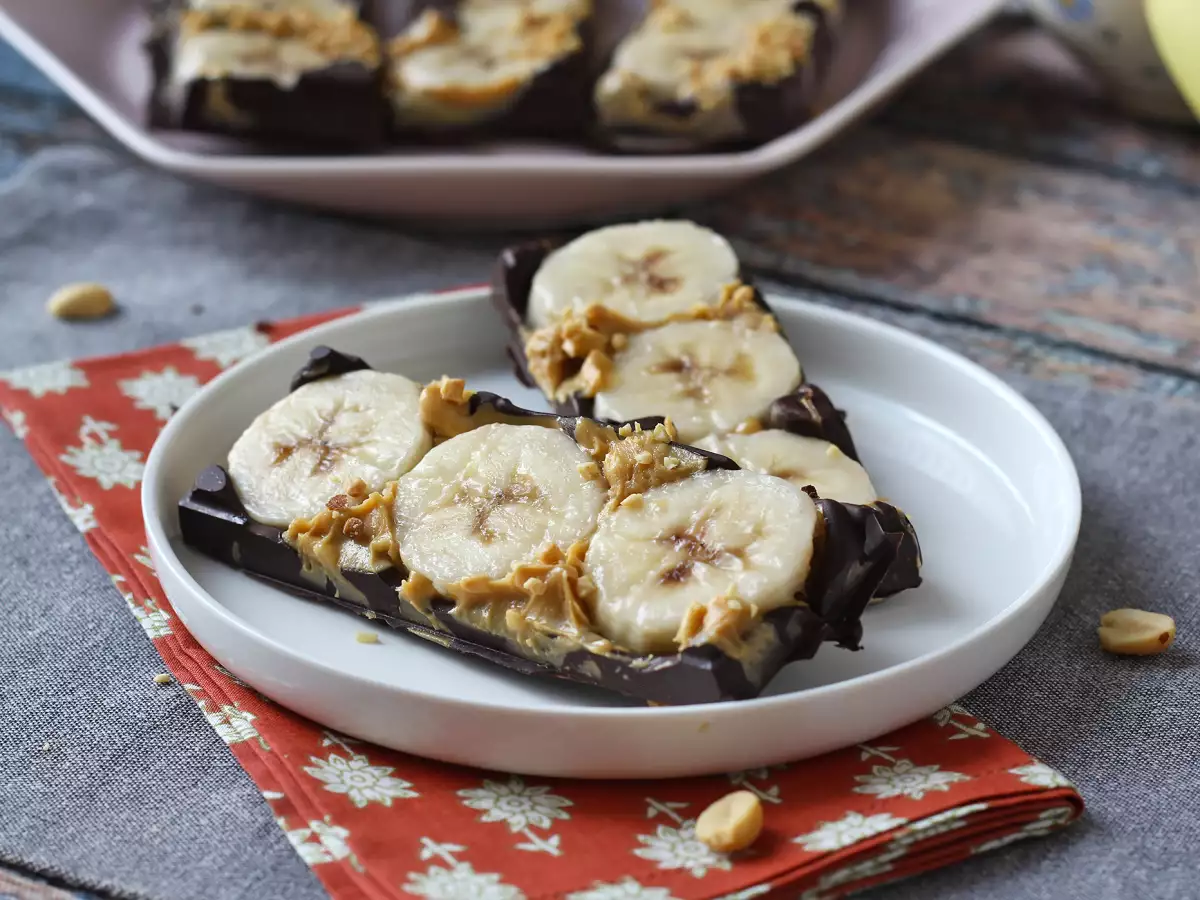 Mini-bananbarer med jordnøddesmør og chokolade – ekstra lækre og uden tilsat sukker - foto 6