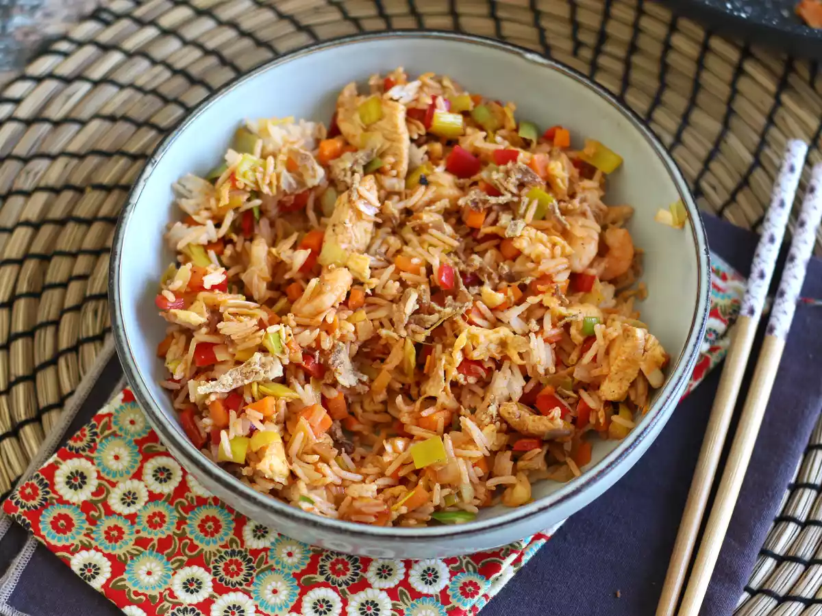 Nasi goreng, den indonesiske risret - foto 2