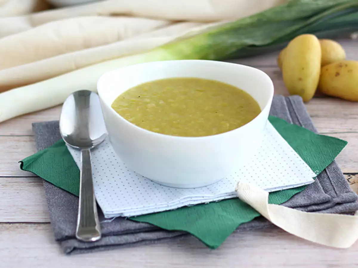 Nem og hurtig porre-kartoffelsuppe