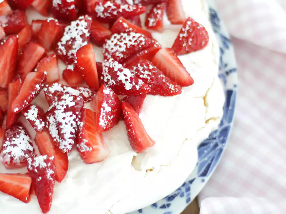 Nem pavlova med jordbær - foto 2