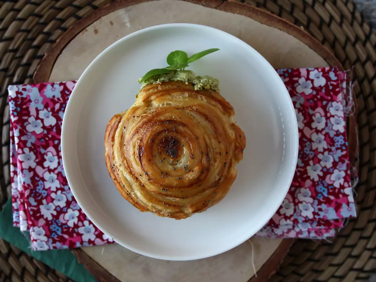 Nem saltet New York-roll med pesto og friskost – med kun 4 ingredienser - foto 2