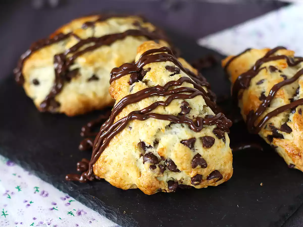 Nemme, luftige chokoladescones - foto 2