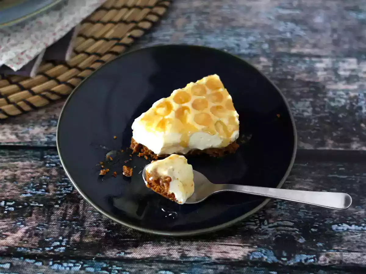 No-bake citron- og honningcheesecake (tutorial til kagedekoration) - foto 4