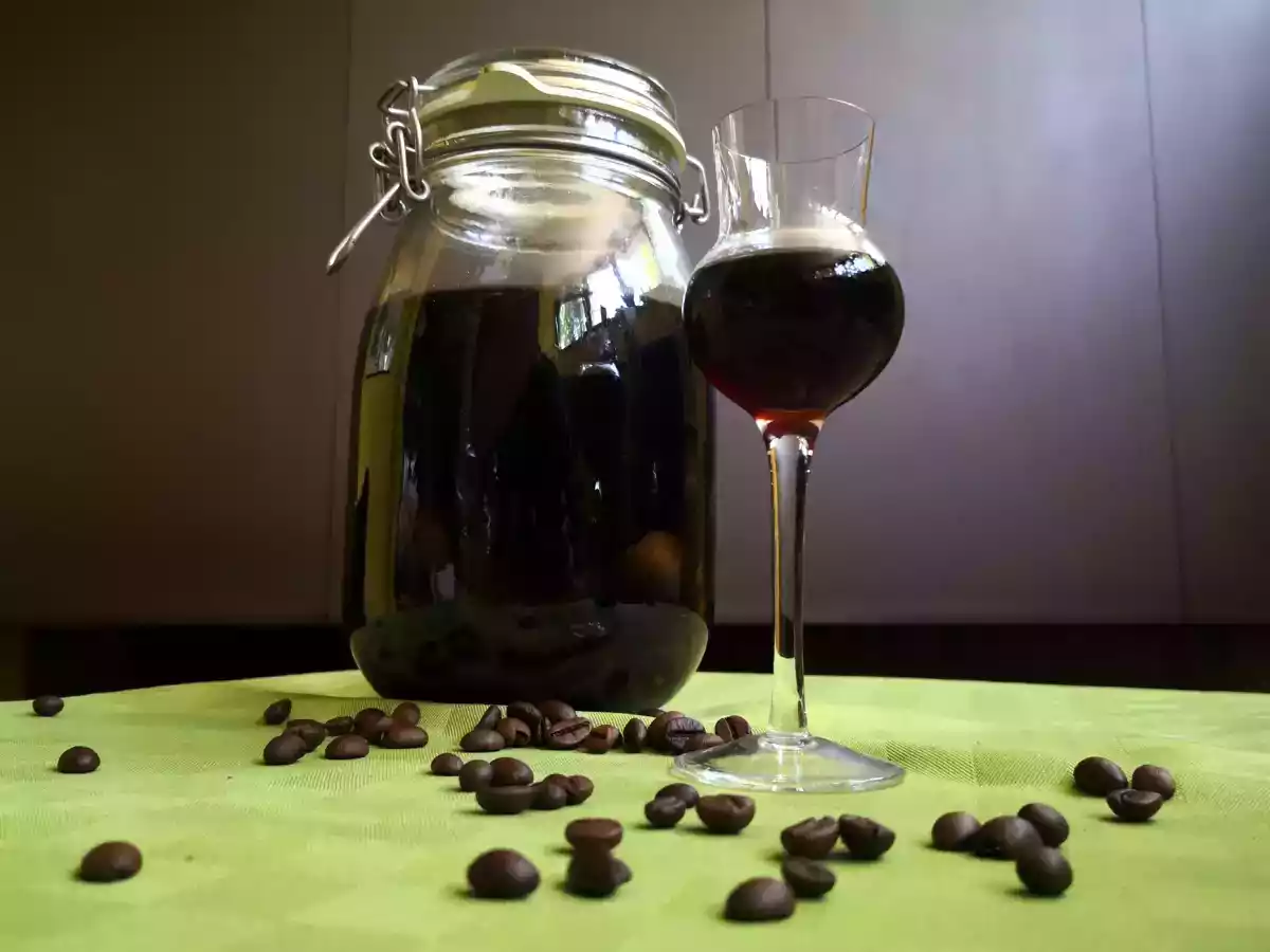 Nocino, opskriften og ingredienserne til at lave det derhjemme
