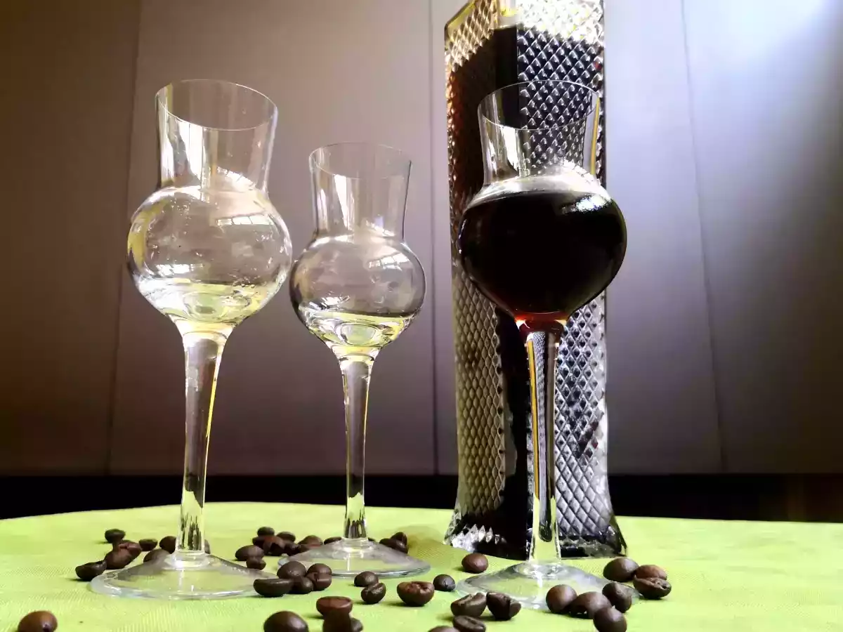 Nocino, opskriften og ingredienserne til at lave det derhjemme - foto 2