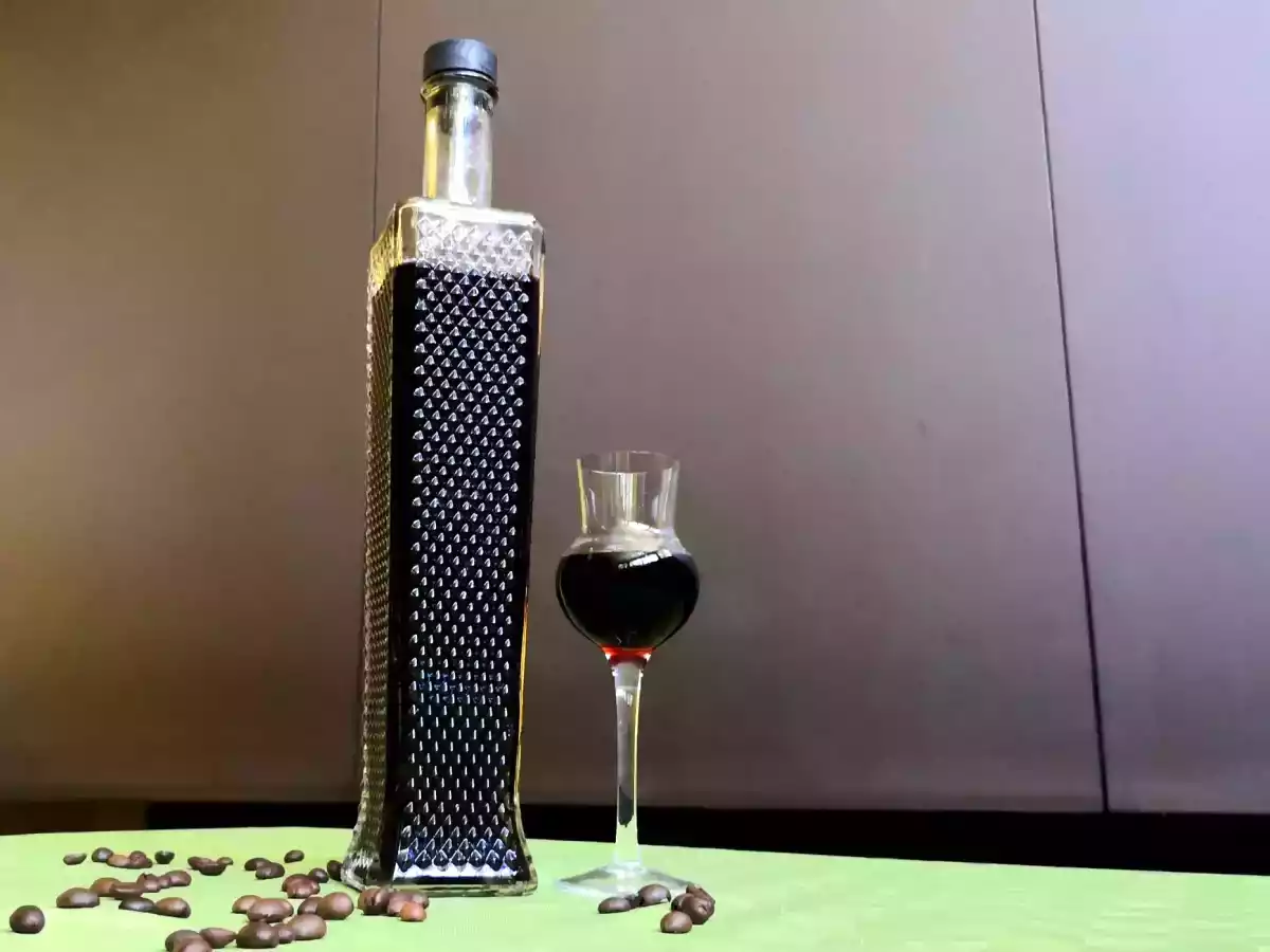 Nocino, opskriften og ingredienserne til at lave det derhjemme - foto 4