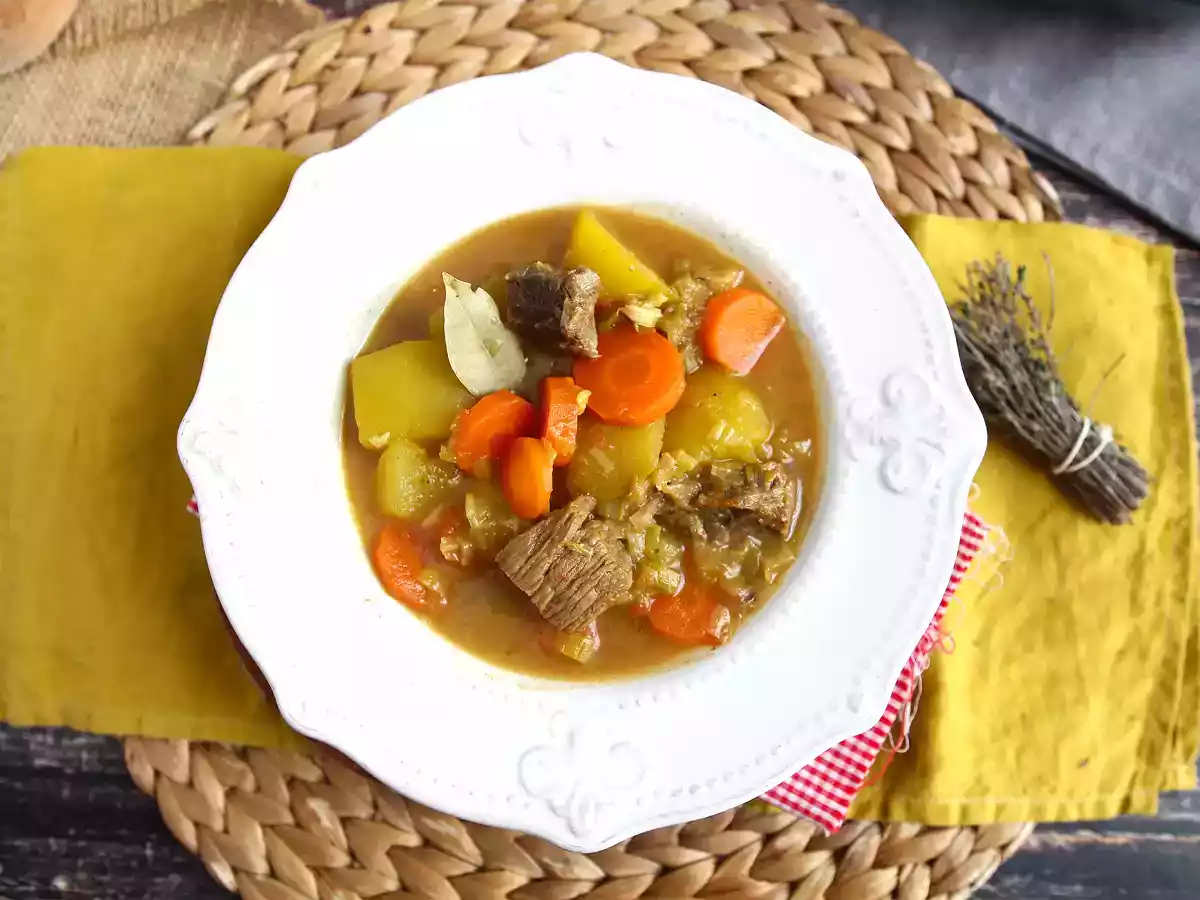 Okse- og kartoffelgryde i trykkoger - foto 4