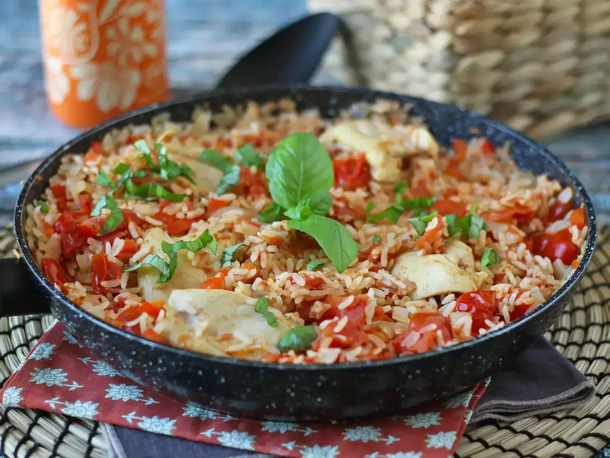 One pot med kylling, ris med tomat og peberfrugt