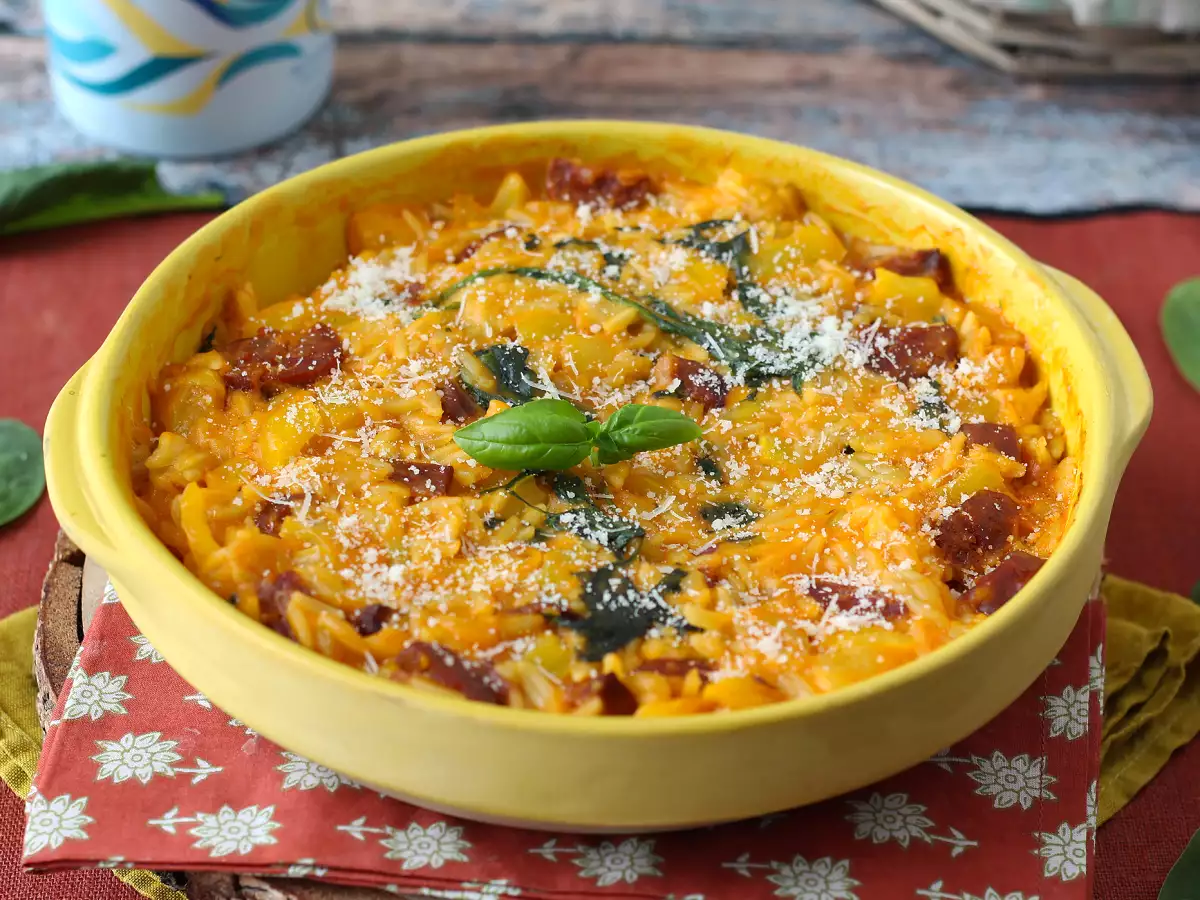 One pot-orzo med peberfrugt, chorizo og spinat - foto 3
