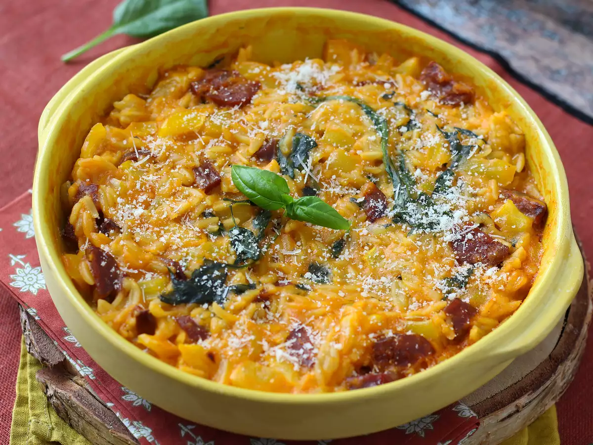 One pot-orzo med peberfrugt, chorizo og spinat - foto 6
