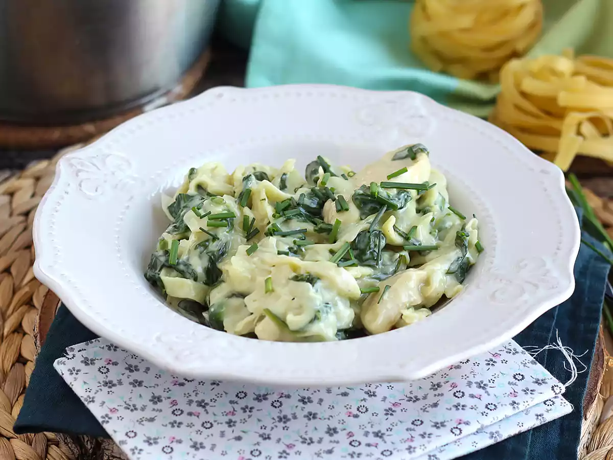 One pot-pasta med spinat, gedeost og kylling - foto 2