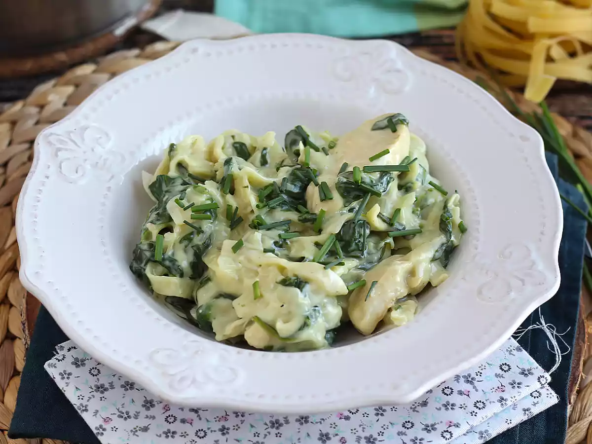 One pot-pasta med spinat, gedeost og kylling - foto 4