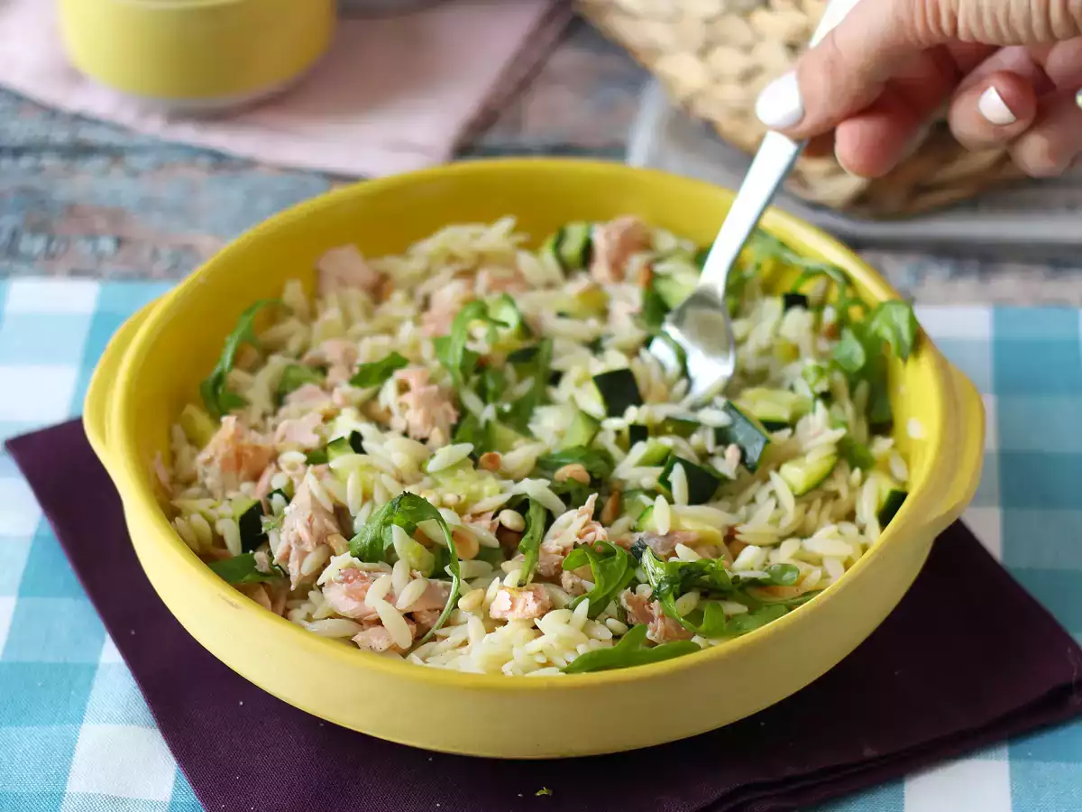 Orzo-pastasalat med laks og courgette - foto 7