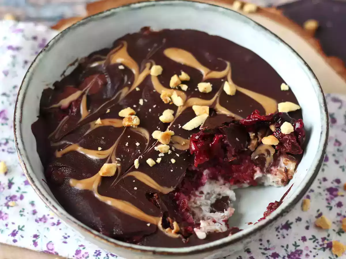 Overnight oats med rød frugt og chokolade, en sund og mættende morgenmad! - foto 5