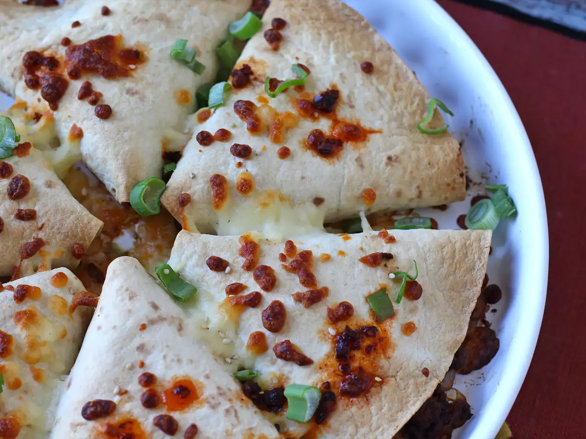 Ovnbagte tortillas med quesadillas og krydret oksekødsfyld - foto 5