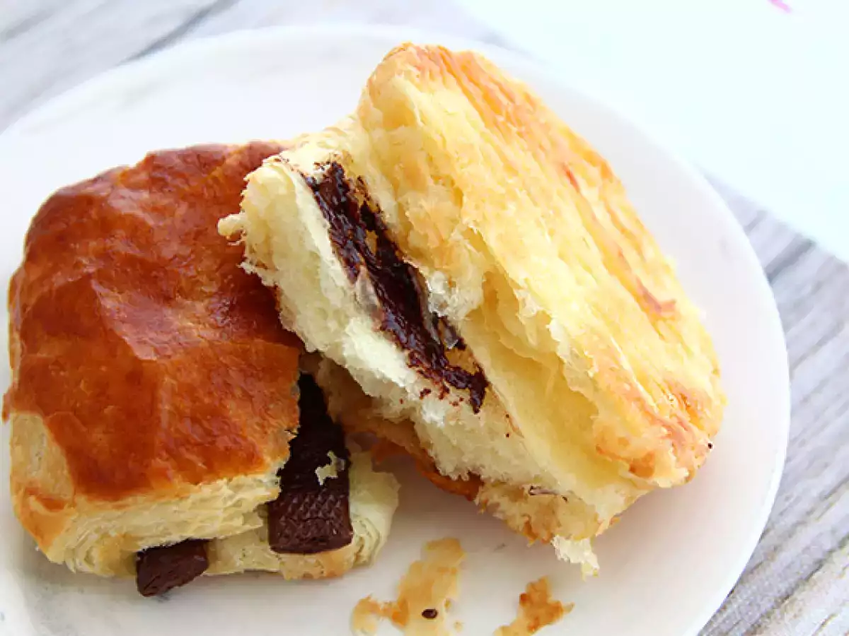 Pain au chocolat eller chocolatines – franske chokoladecroissanter - foto 4