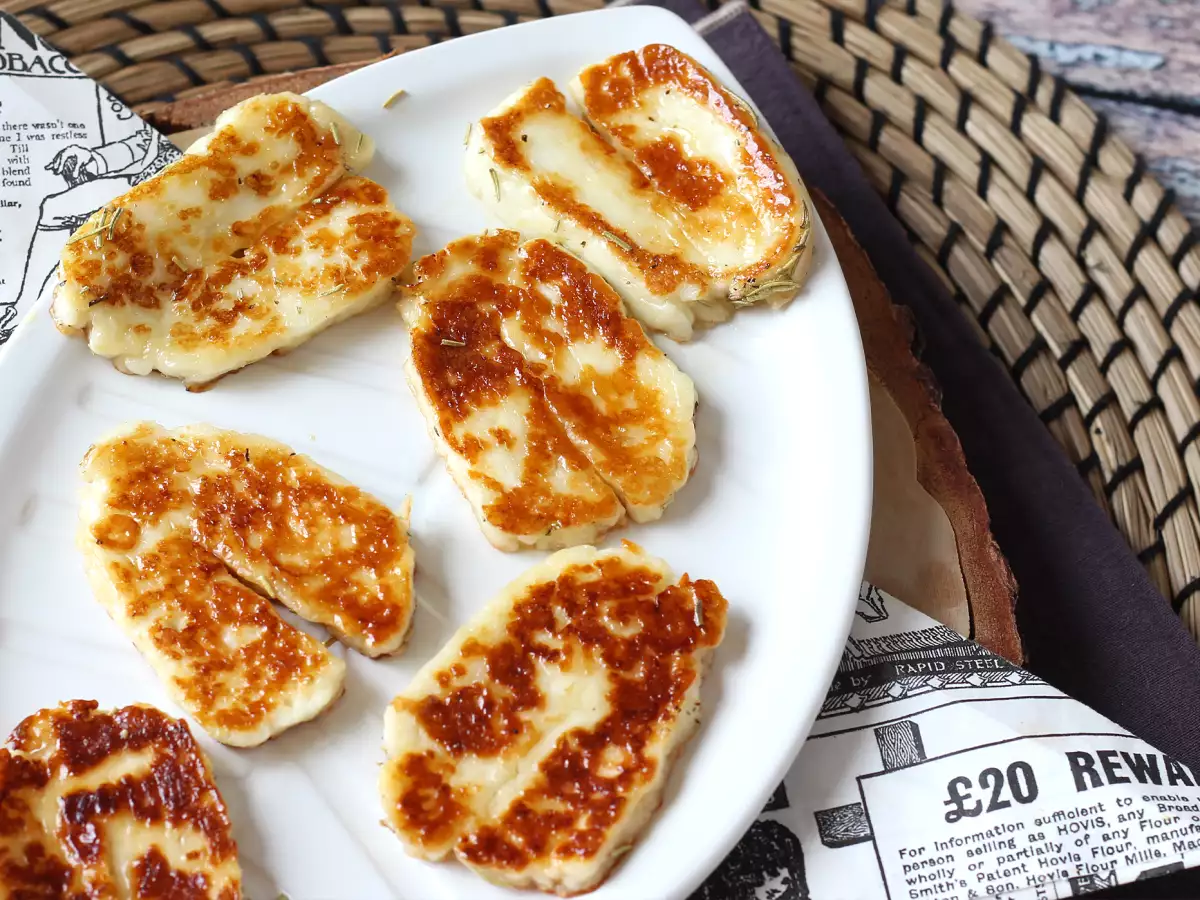 Pandestegt halloumi med honning og rosmarin – sød-salt - foto 4
