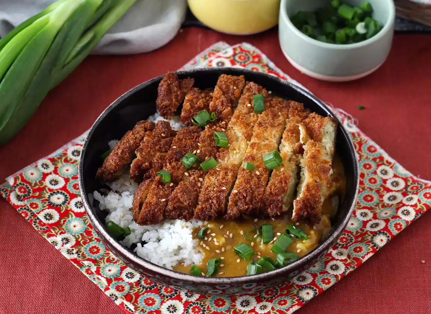 Paneret aubergine med panko-rasp, japansk karry i katsu-stil, men vegetarisk